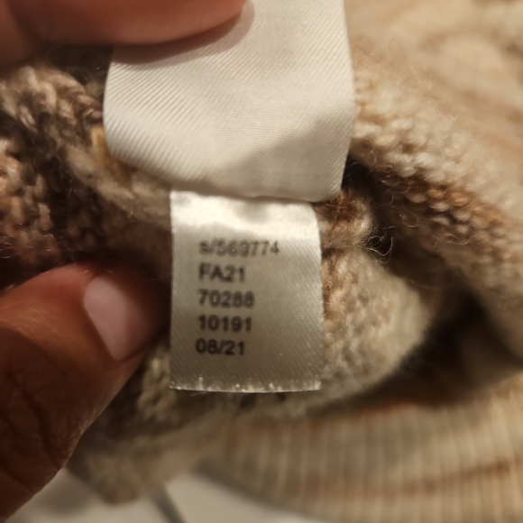 Women's Multicolor Knit Sweater - Picture 4 of 8